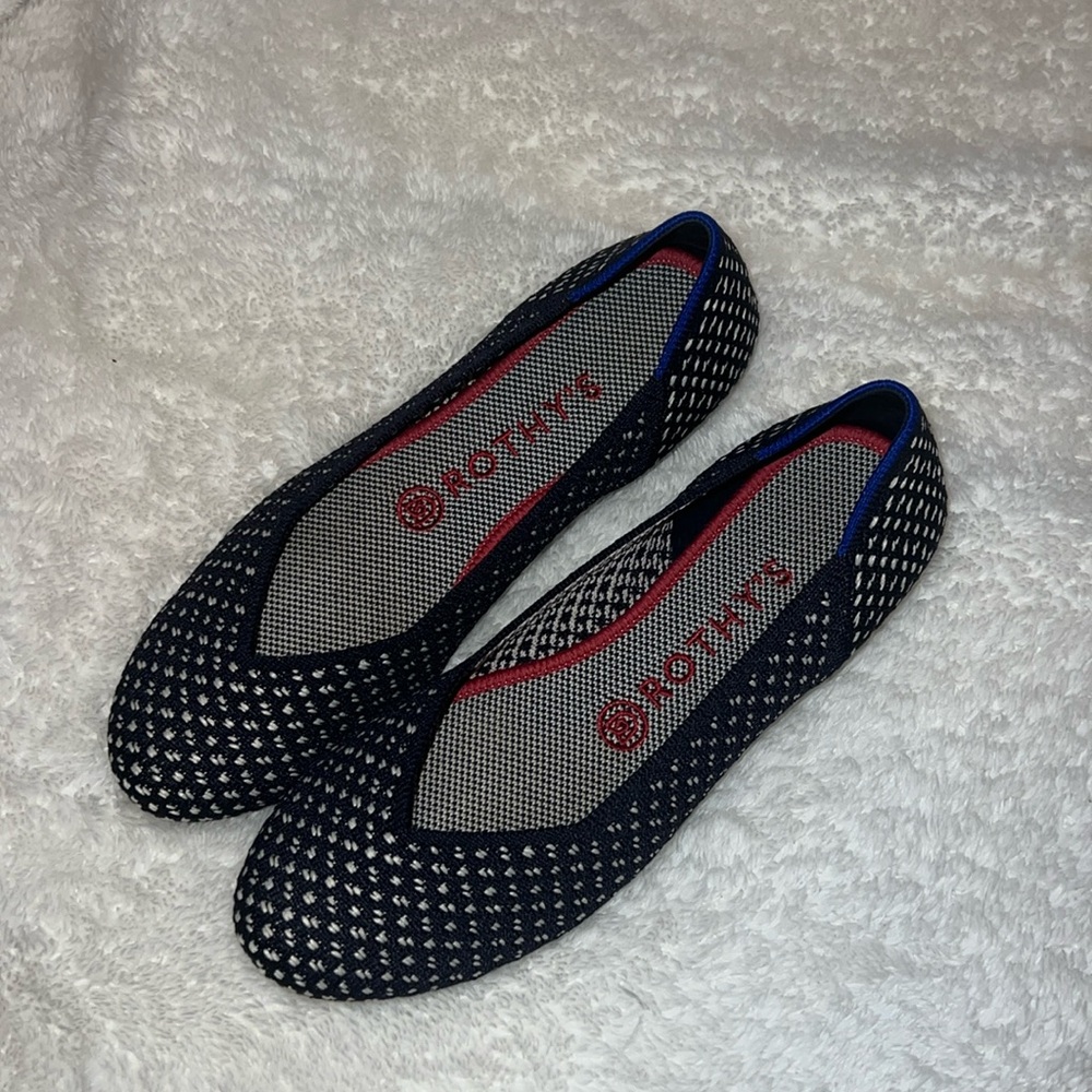 EUC Rothy’s The Flat size 7.5 maritime honeycomb
